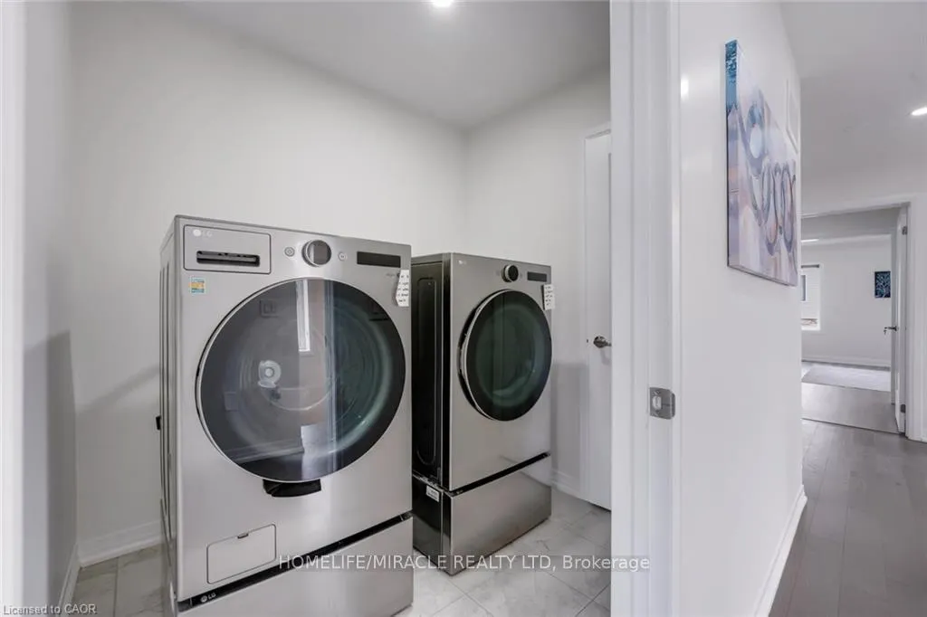 Photo 38 of 116 Crossmore Crescent, Waterloo — HOMEH