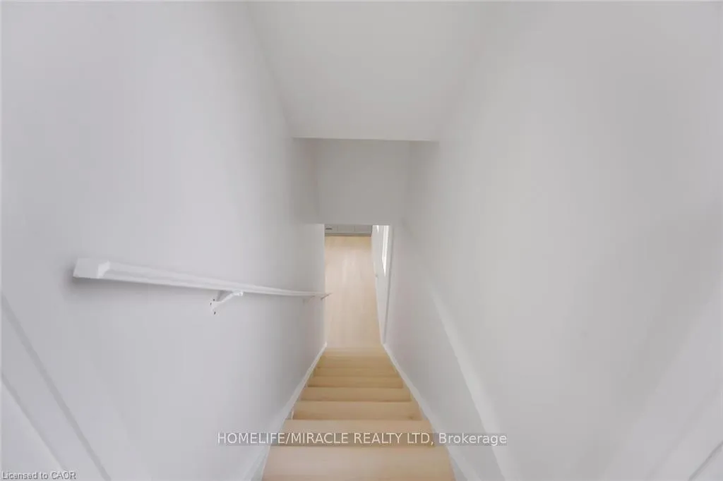 Photo 41 of 116 Crossmore Crescent, Waterloo — HOMEH