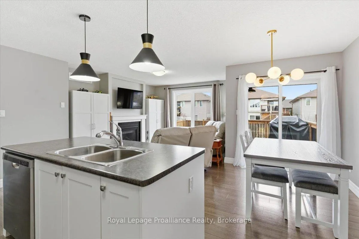 Photo 12 of 68 Cortland Crescent, Quinte West, Murray Ward — HOMEH