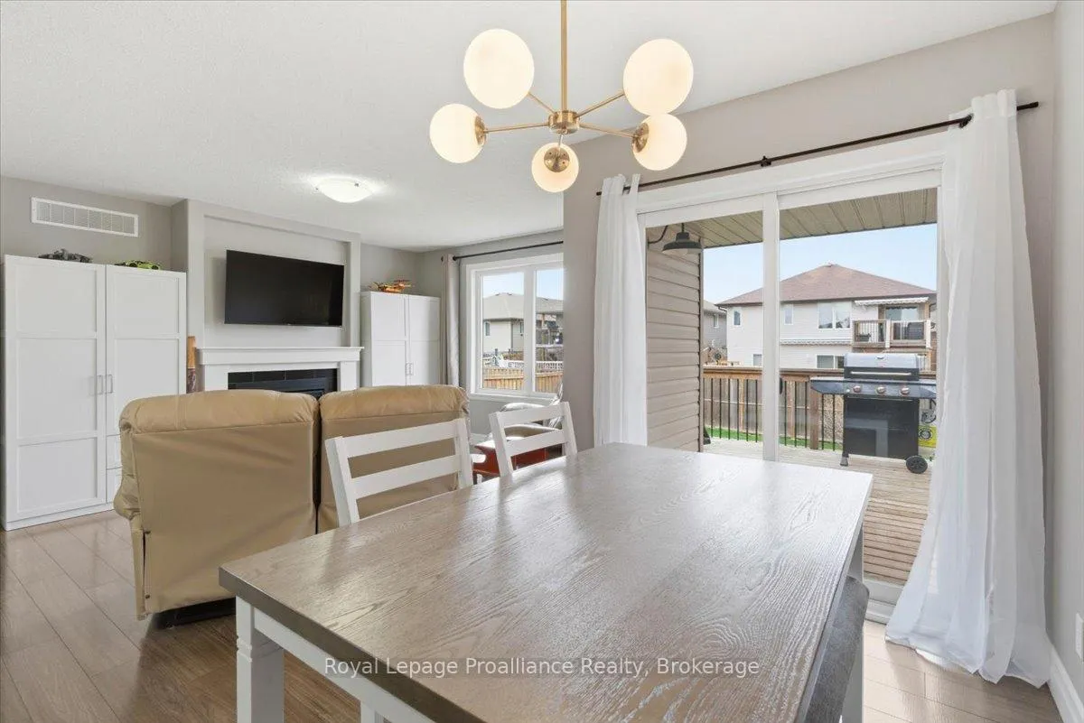 Photo 14 of 68 Cortland Crescent, Quinte West, Murray Ward — HOMEH