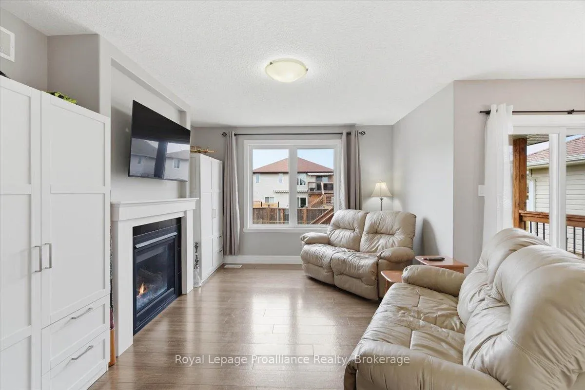 Photo 16 of 68 Cortland Crescent, Quinte West, Murray Ward — HOMEH