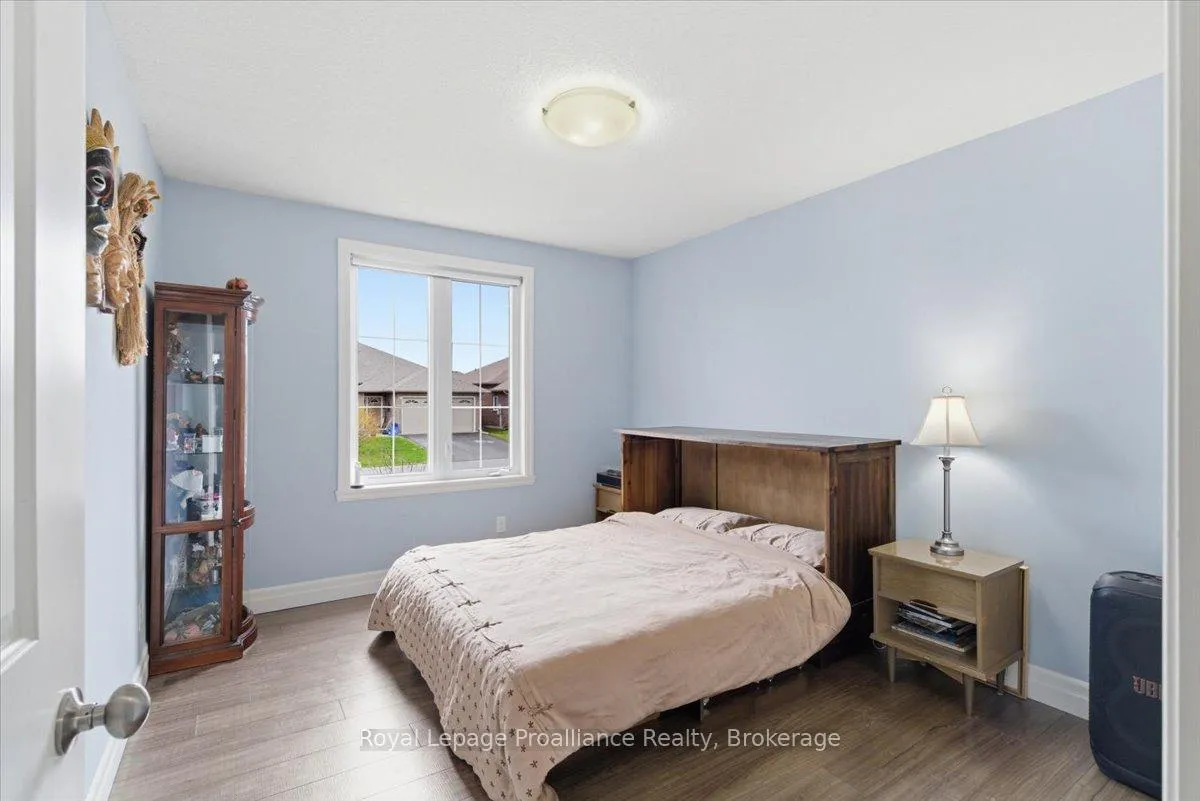 Photo 23 of 68 Cortland Crescent, Quinte West, Murray Ward — HOMEH
