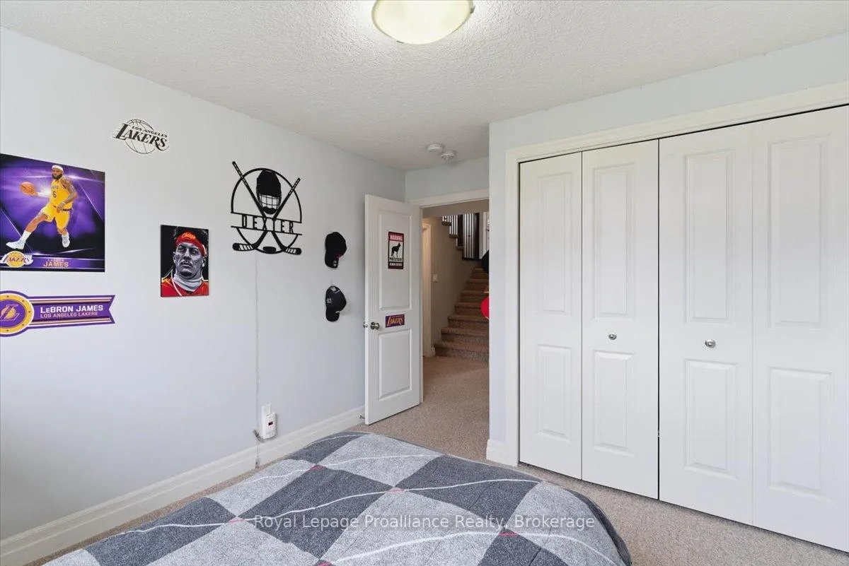 Photo 33 of 68 Cortland Crescent, Quinte West, Murray Ward — HOMEH