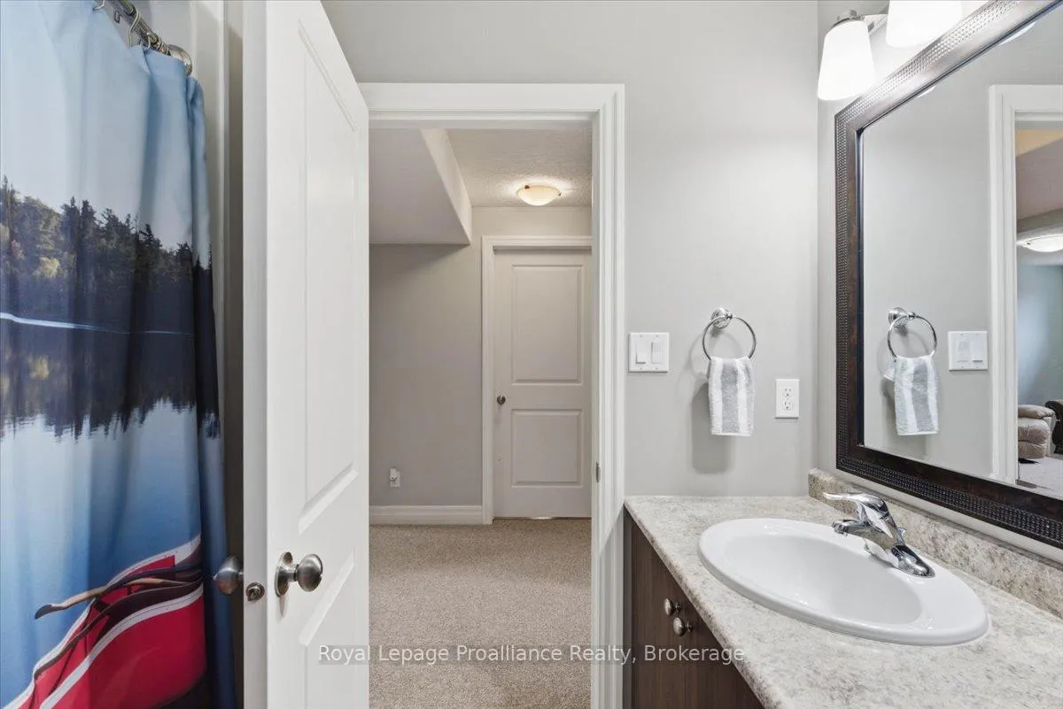 Photo 35 of 68 Cortland Crescent, Quinte West, Murray Ward — HOMEH