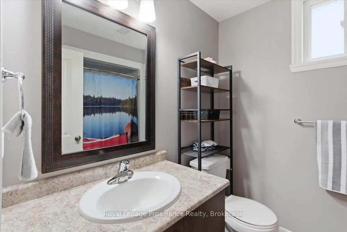 Photo 36 of 68 Cortland Crescent, Quinte West, Murray Ward — HOMEH