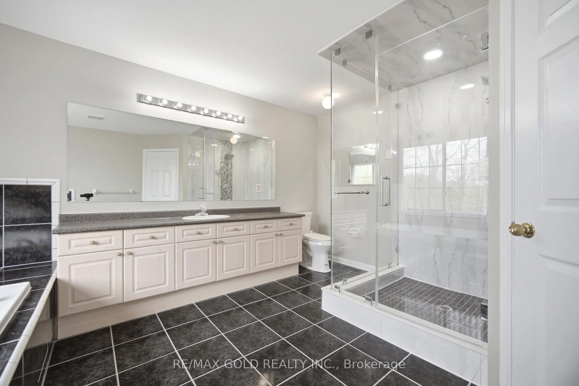 Photo 21 of 22 Cosmo Court, Brampton, Vales of Castlemore — HOMEH