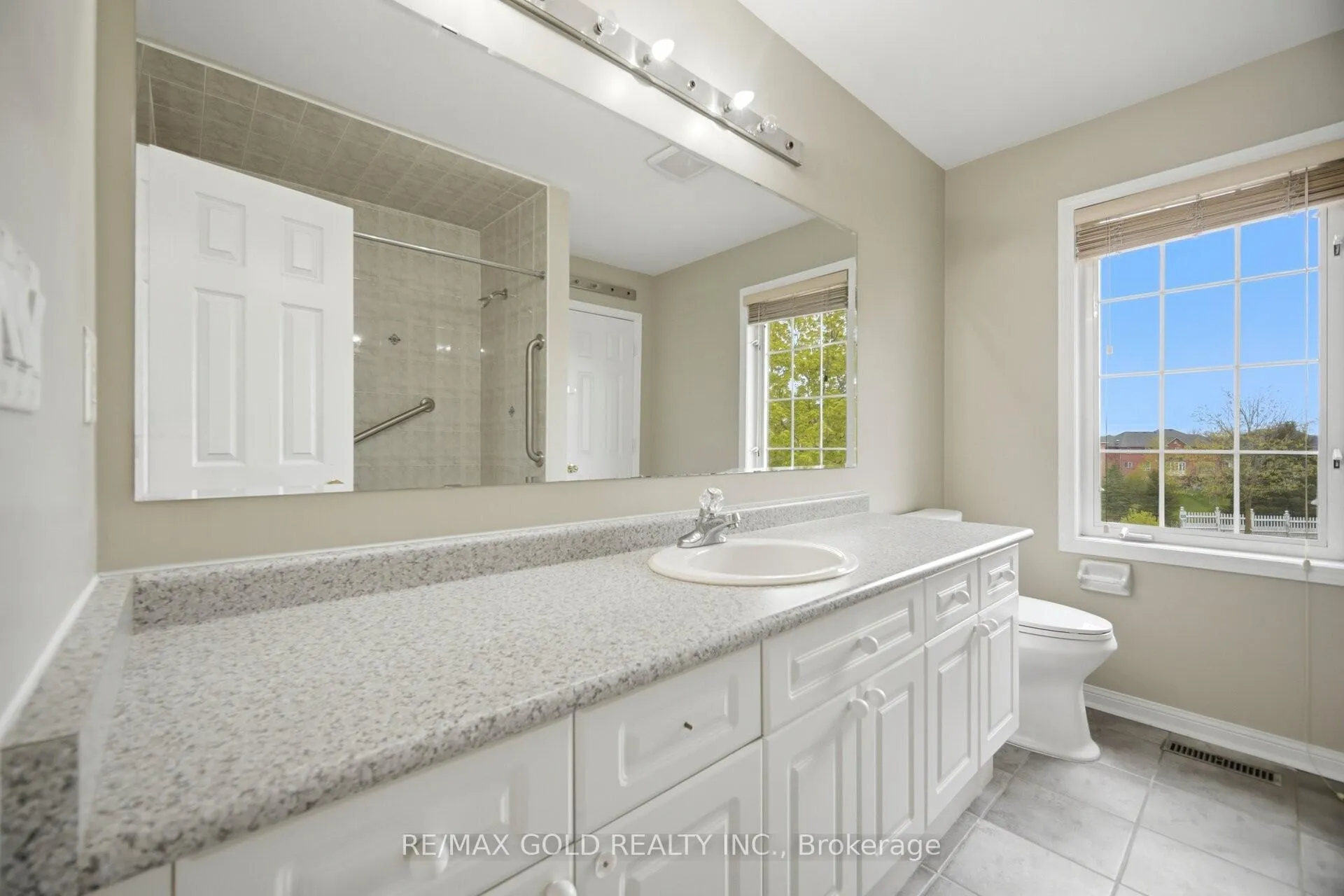 Photo 25 of 22 Cosmo Court, Brampton, Vales of Castlemore — HOMEH