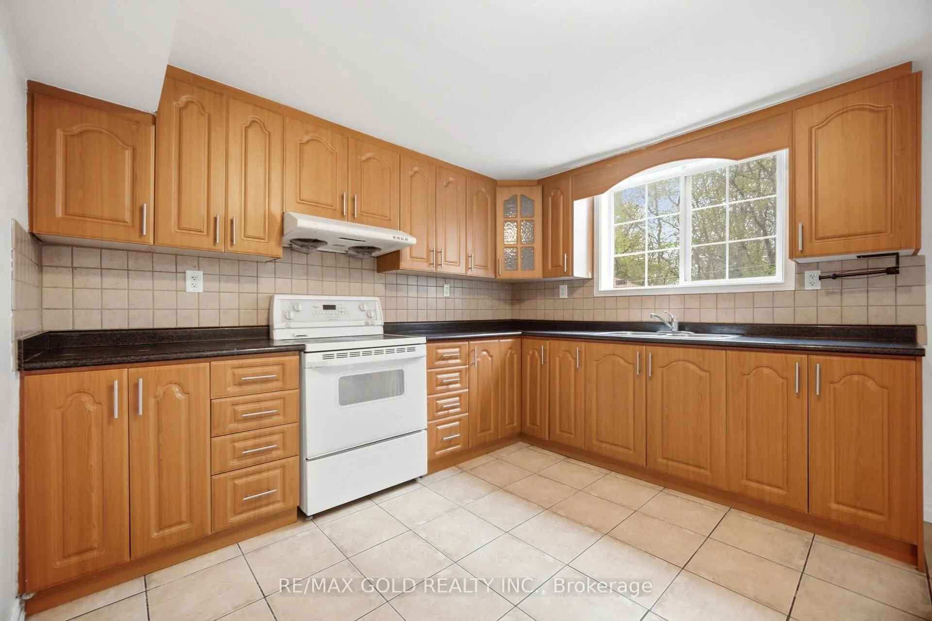 Photo 31 of 22 Cosmo Court, Brampton, Vales of Castlemore — HOMEH
