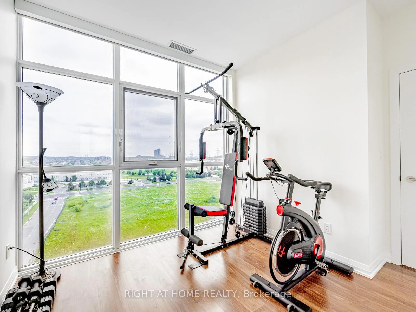 Photo 7 of Unit 1010, 65 Oneida Crescent, Richmond Hill, Langstaff — HOMEH