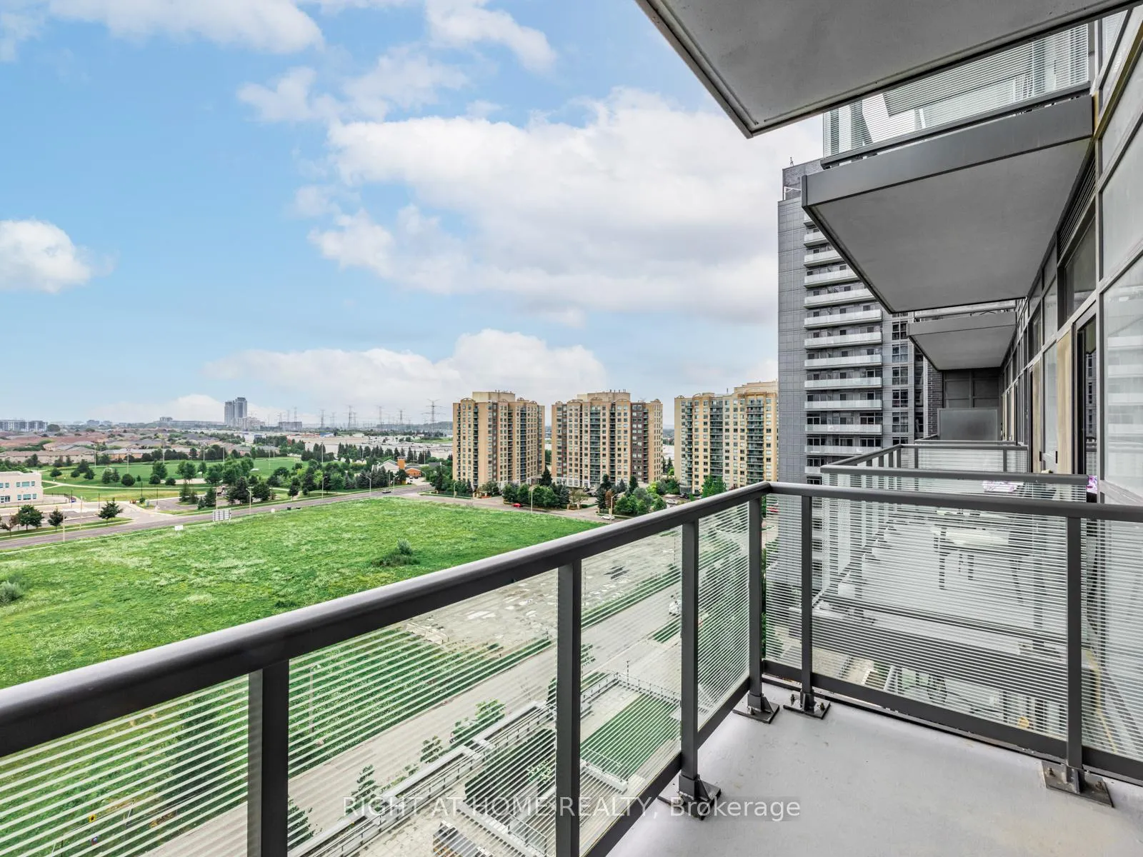 Photo 15 of Unit 1010, 65 Oneida Crescent, Richmond Hill, Langstaff — HOMEH