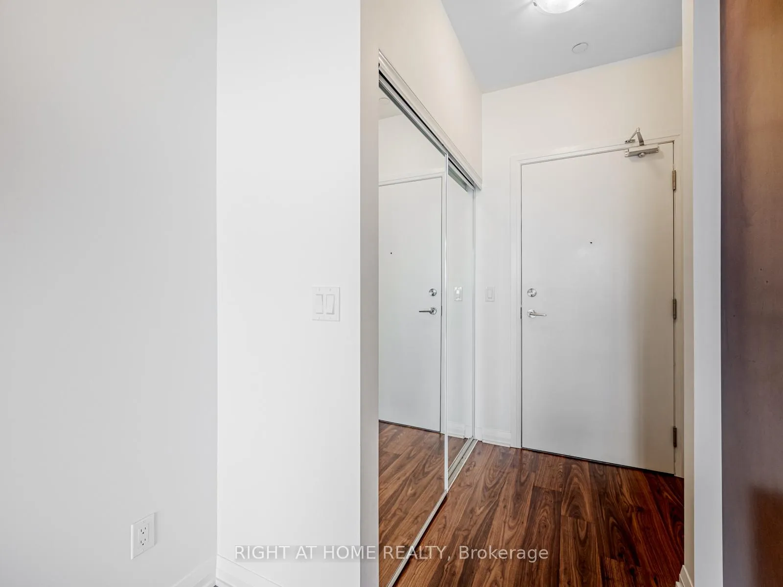 Photo 20 of Unit 1010, 65 Oneida Crescent, Richmond Hill, Langstaff — HOMEH