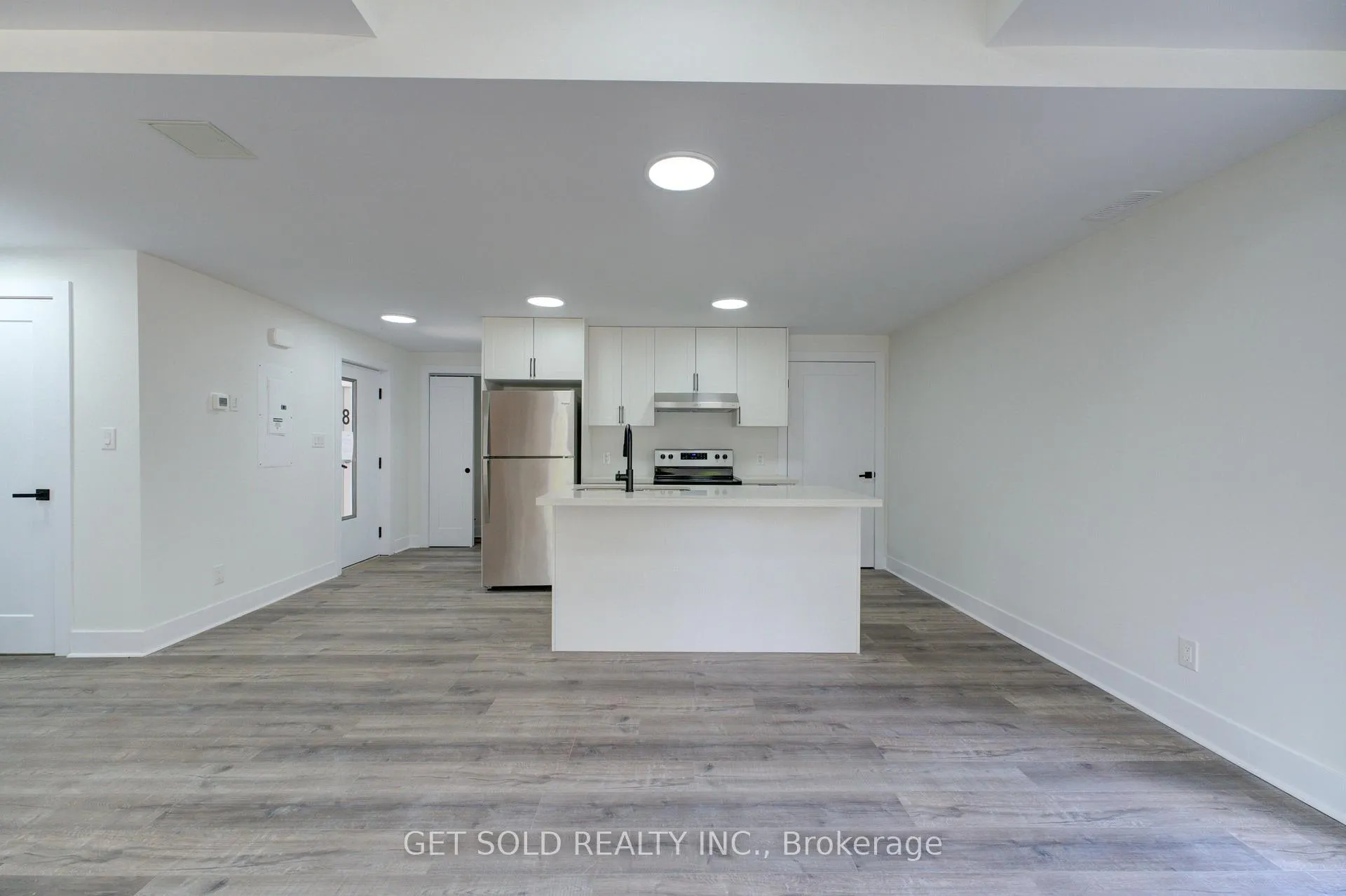 Photo 3 of Unit 8, 6701 Thorold Stone Road, Niagara Falls, Stamford — HOMEH