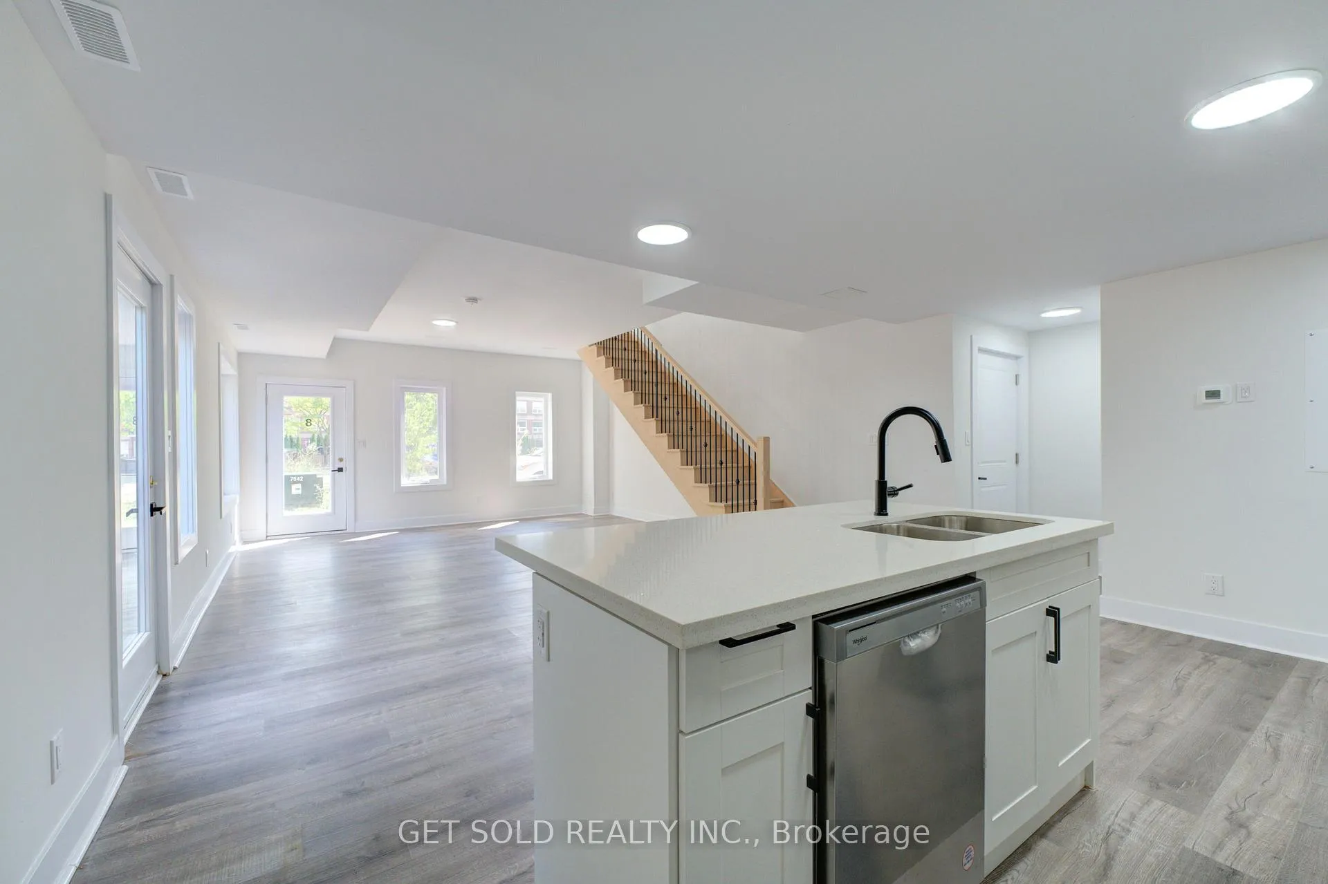 Photo of Unit 8, 6701 Thorold Stone Road