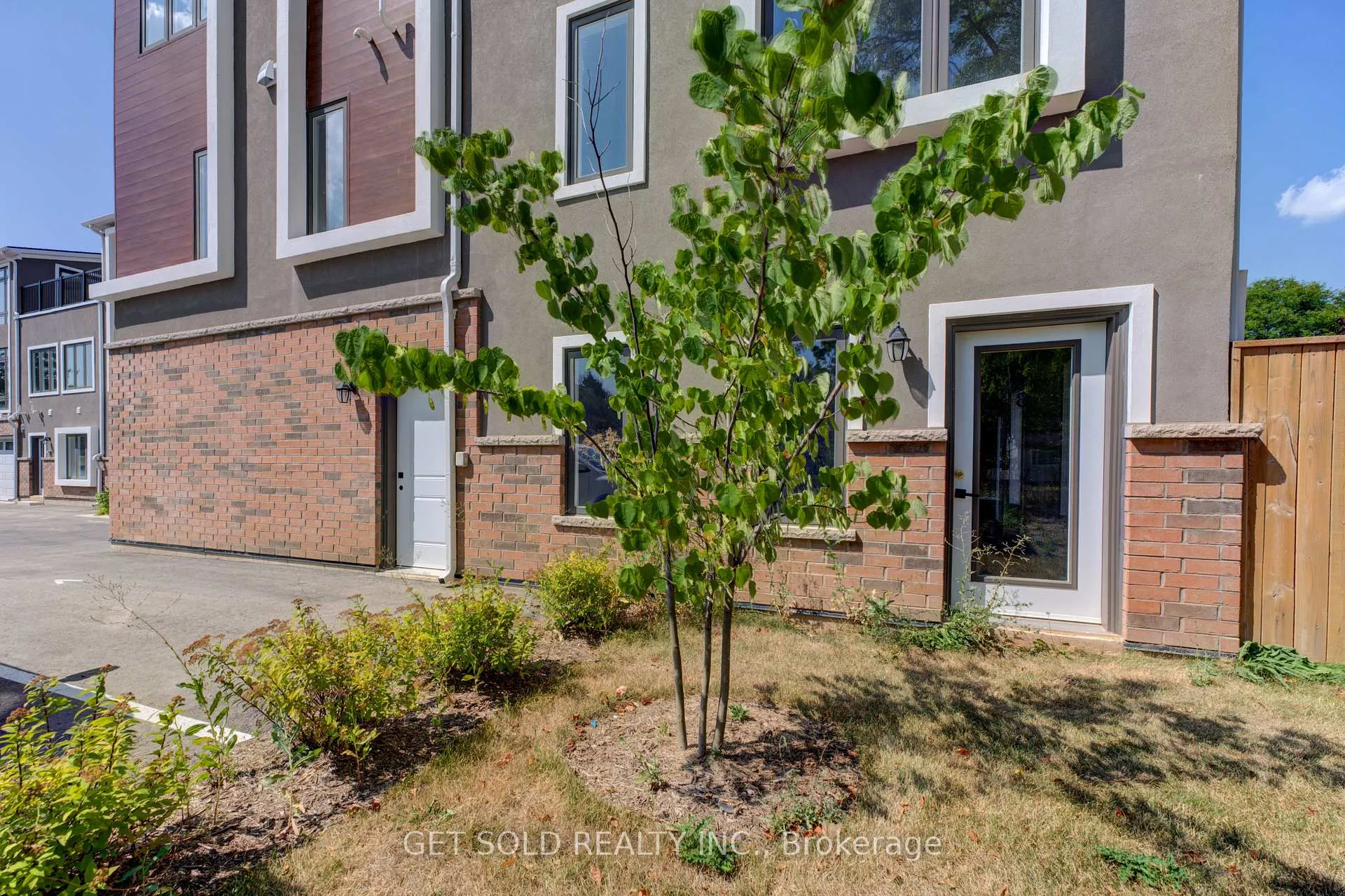 Photo 15 of Unit 8, 6701 Thorold Stone Road, Niagara Falls, Stamford — HOMEH
