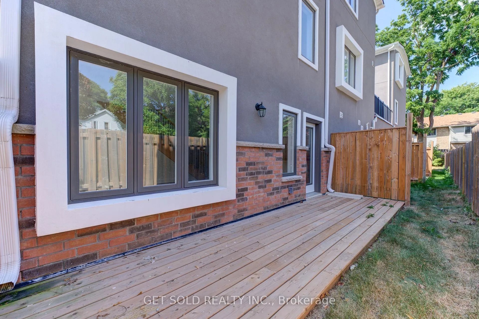 Photo 16 of Unit 8, 6701 Thorold Stone Road, Niagara Falls, Stamford — HOMEH