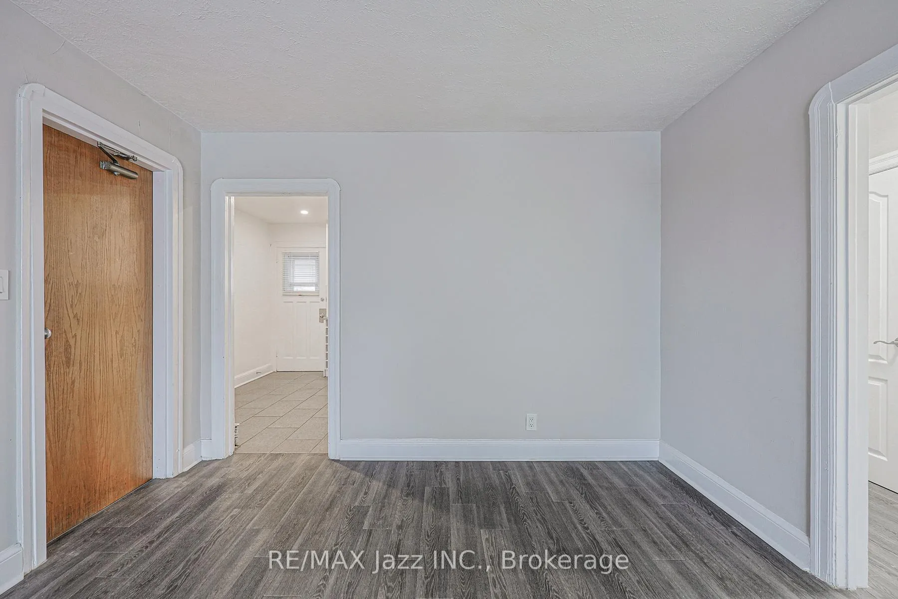 Photo 13 of Unit 4, 366 Mary Street N, Oshawa, O'Neill — HOMEH