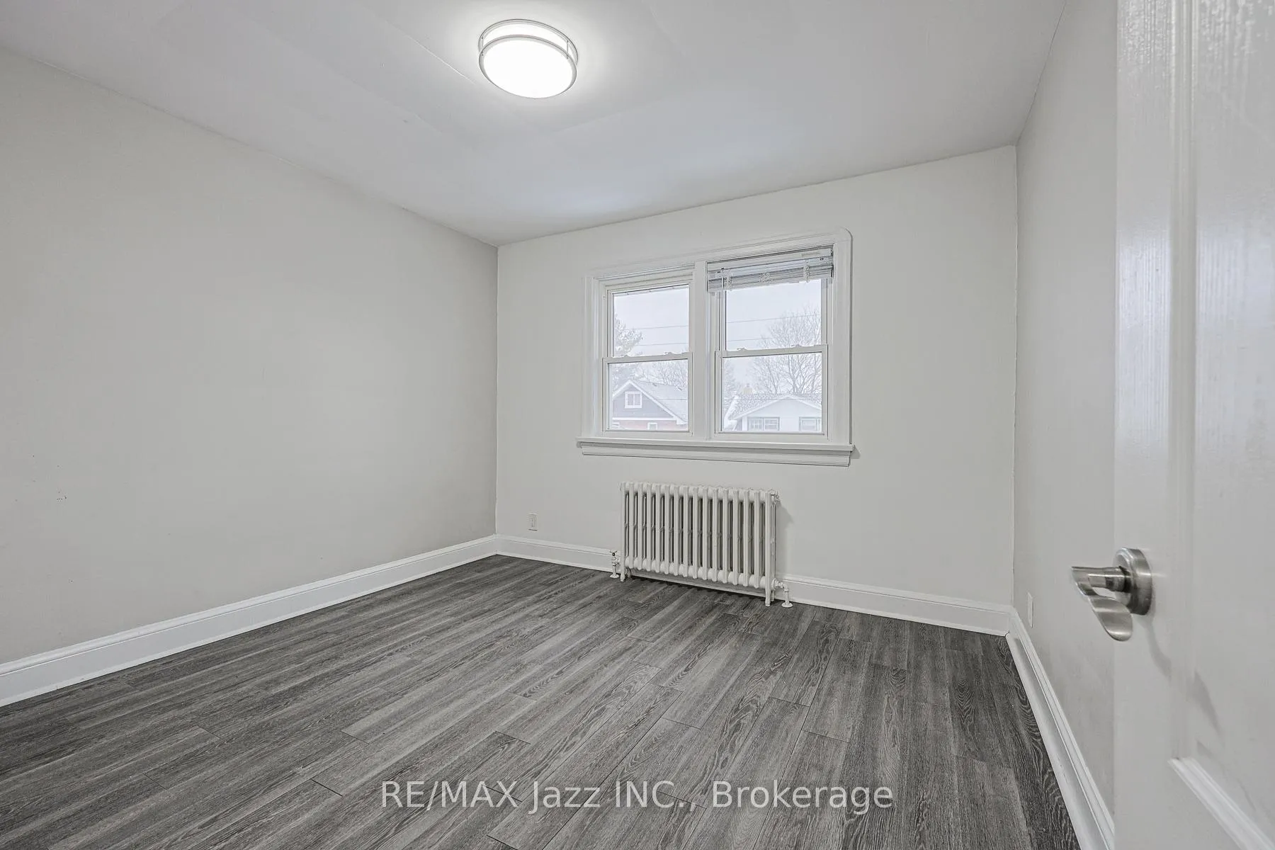 Photo 23 of Unit 4, 366 Mary Street N, Oshawa, O'Neill — HOMEH