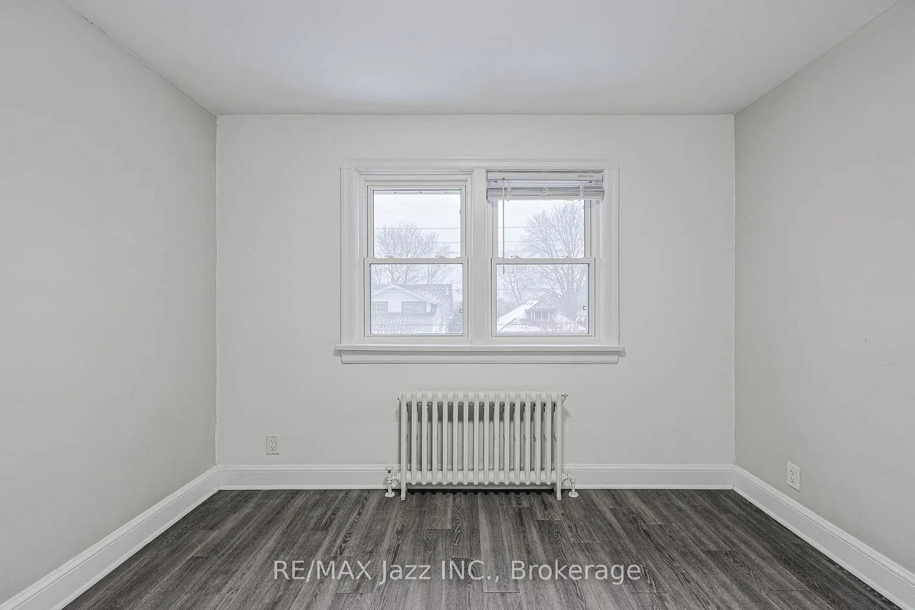 Photo 25 of Unit 4, 366 Mary Street N, Oshawa, O'Neill — HOMEH