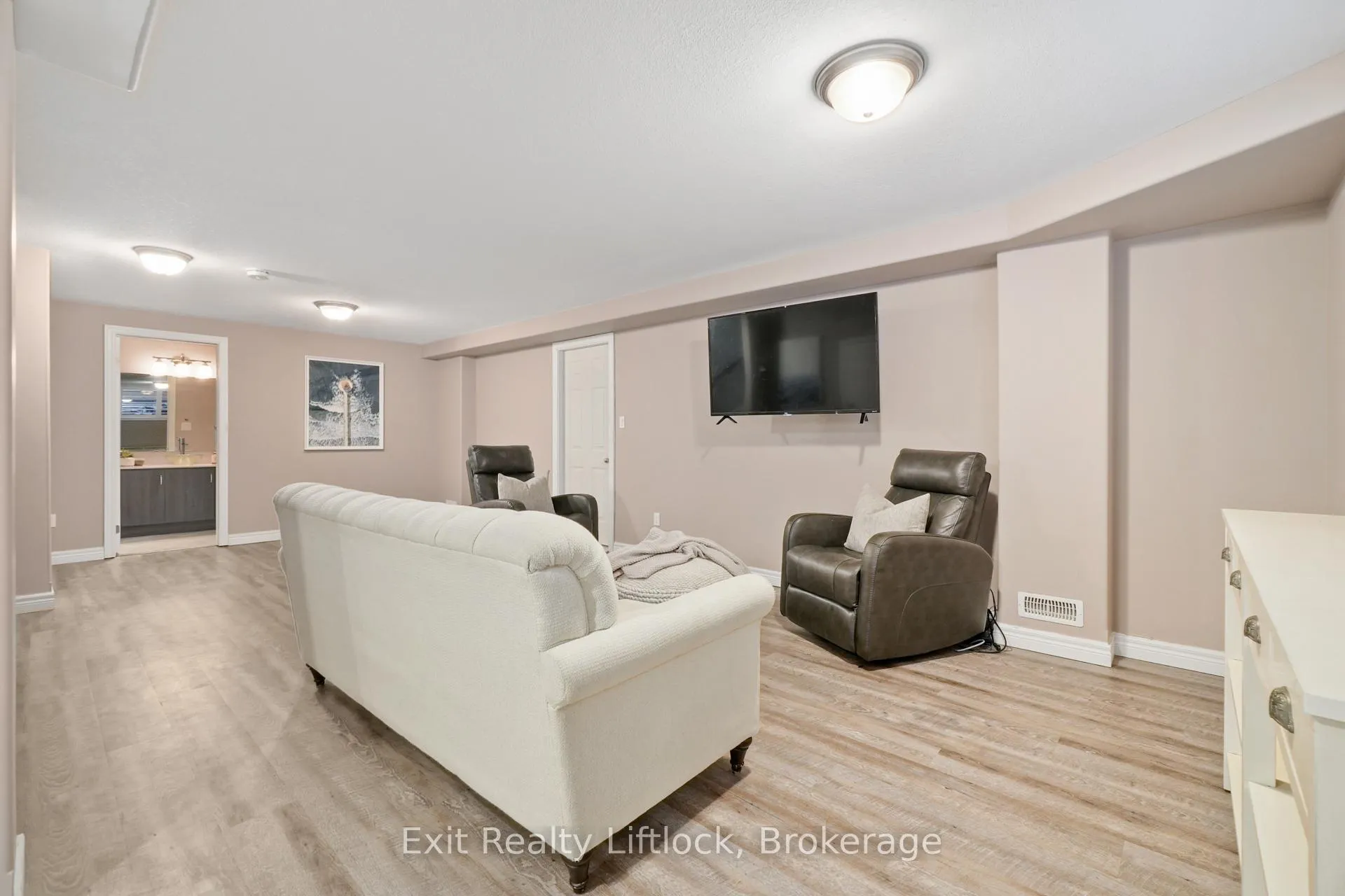 Photo 19 of 68 Flitton Avenue, Peterborough, Northcrest Ward 5 — HOMEH