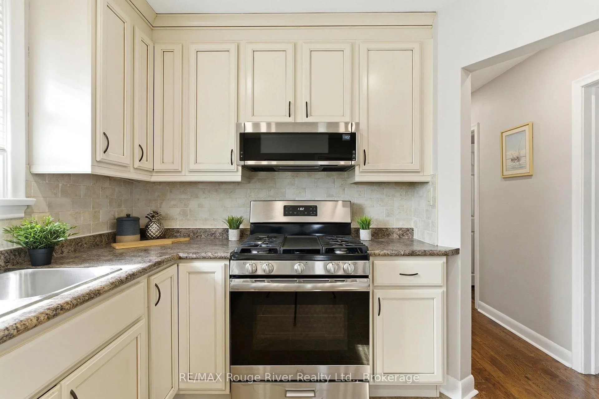 Photo 21 of 577 Sinclair Street, Cobourg — HOMEH