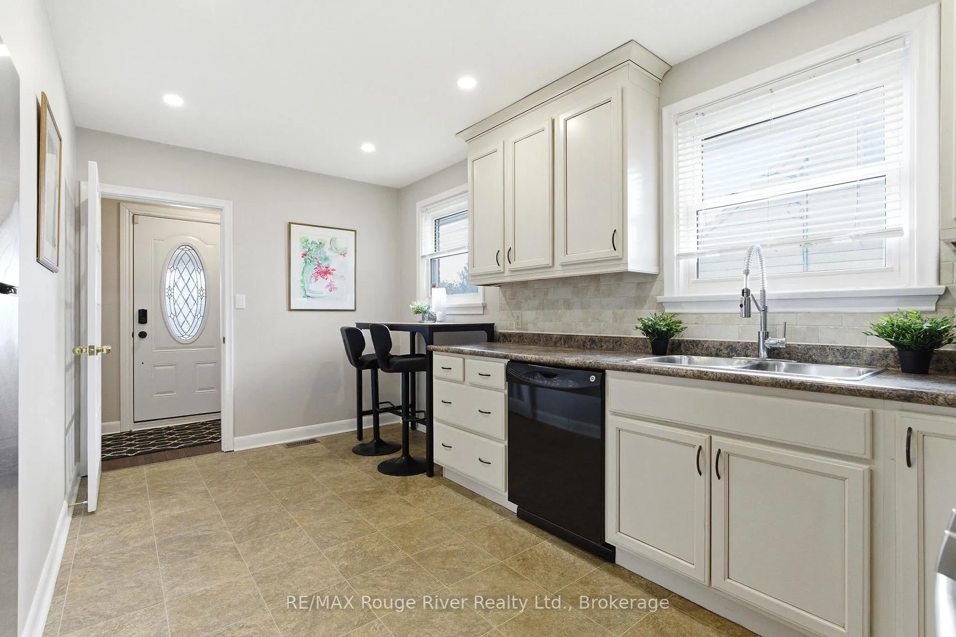 Photo 23 of 577 Sinclair Street, Cobourg — HOMEH