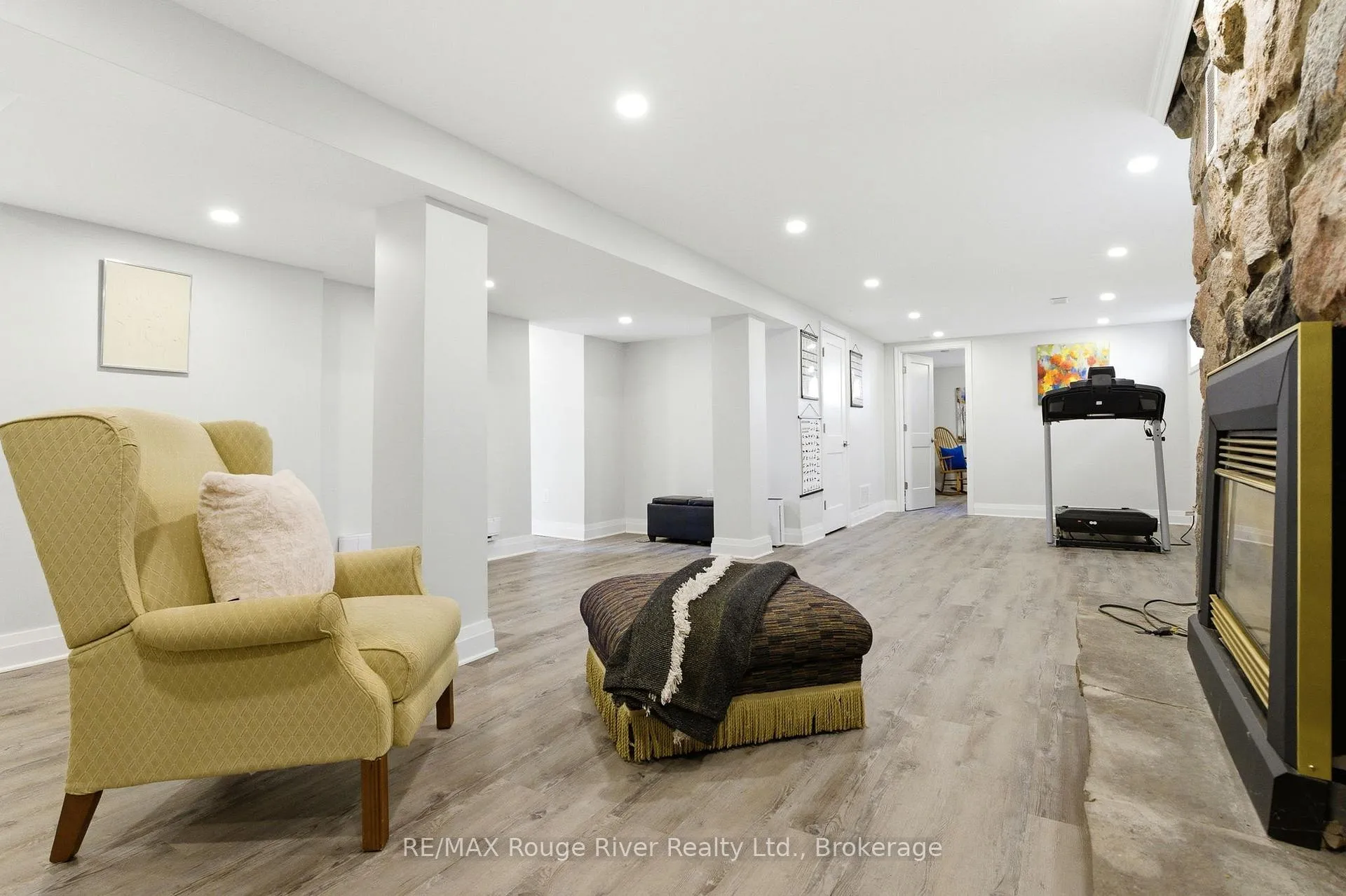 Photo 36 of 577 Sinclair Street, Cobourg — HOMEH