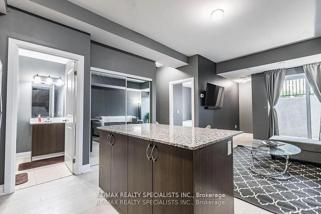 Photo 3 of Unit 402 B, 5279 Highway 7, Vaughan, Vaughan Grove — HOMEH