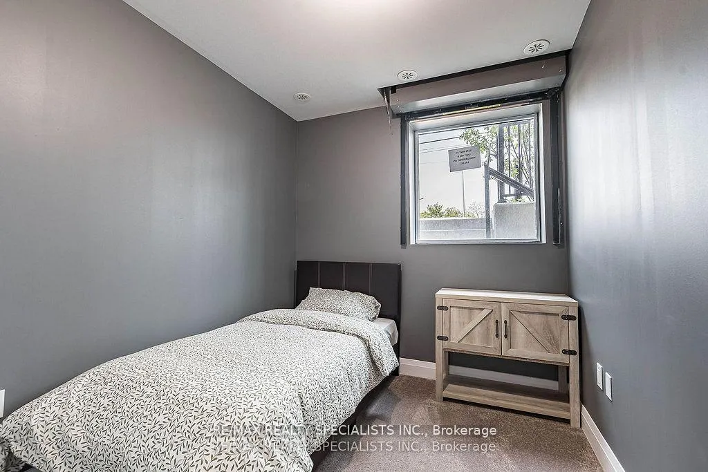 Photo 6 of Unit 402 B, 5279 Highway 7, Vaughan, Vaughan Grove — HOMEH