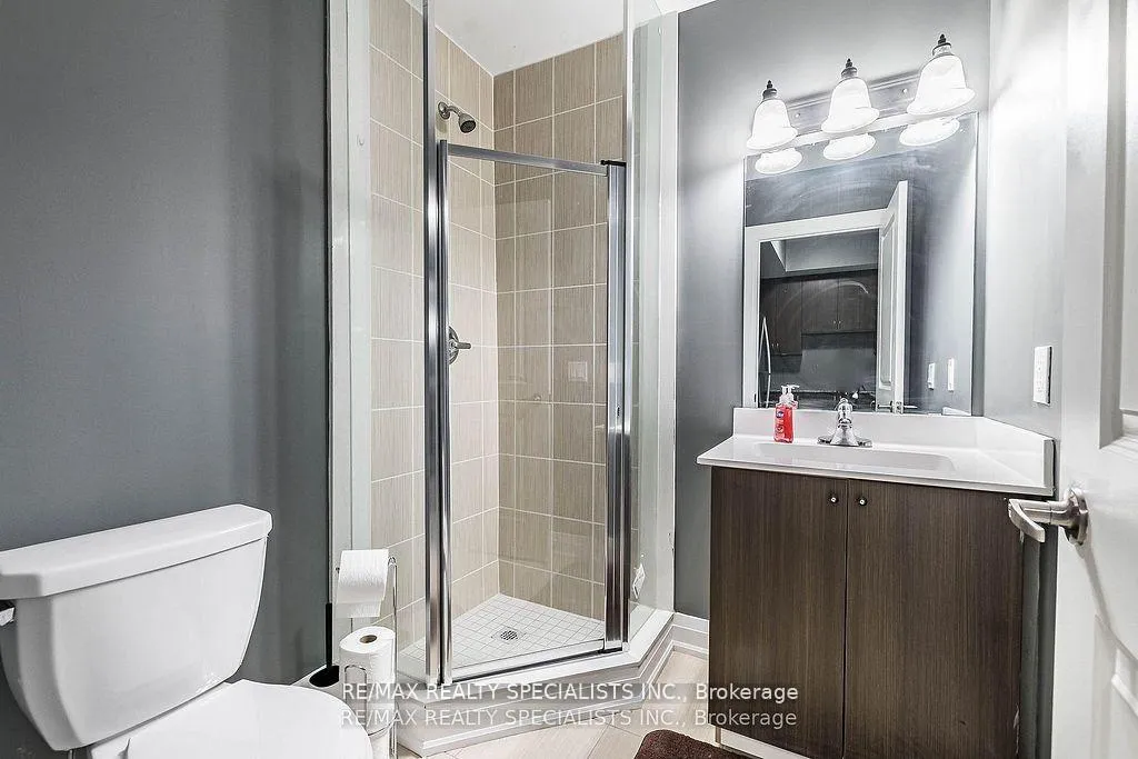 Photo 9 of Unit 402 B, 5279 Highway 7, Vaughan, Vaughan Grove — HOMEH