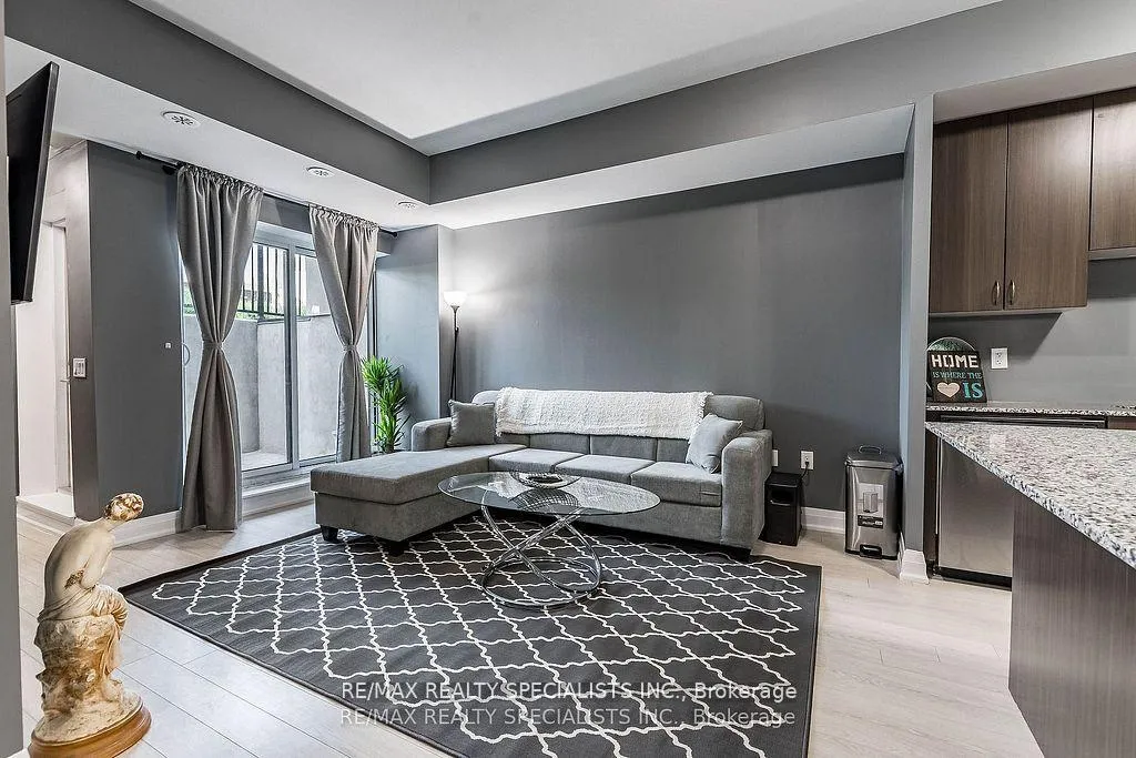 Photo 10 of Unit 402 B, 5279 Highway 7, Vaughan, Vaughan Grove — HOMEH