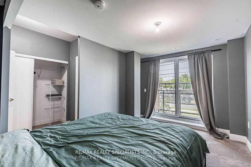 Photo 13 of Unit 402 B, 5279 Highway 7, Vaughan, Vaughan Grove — HOMEH