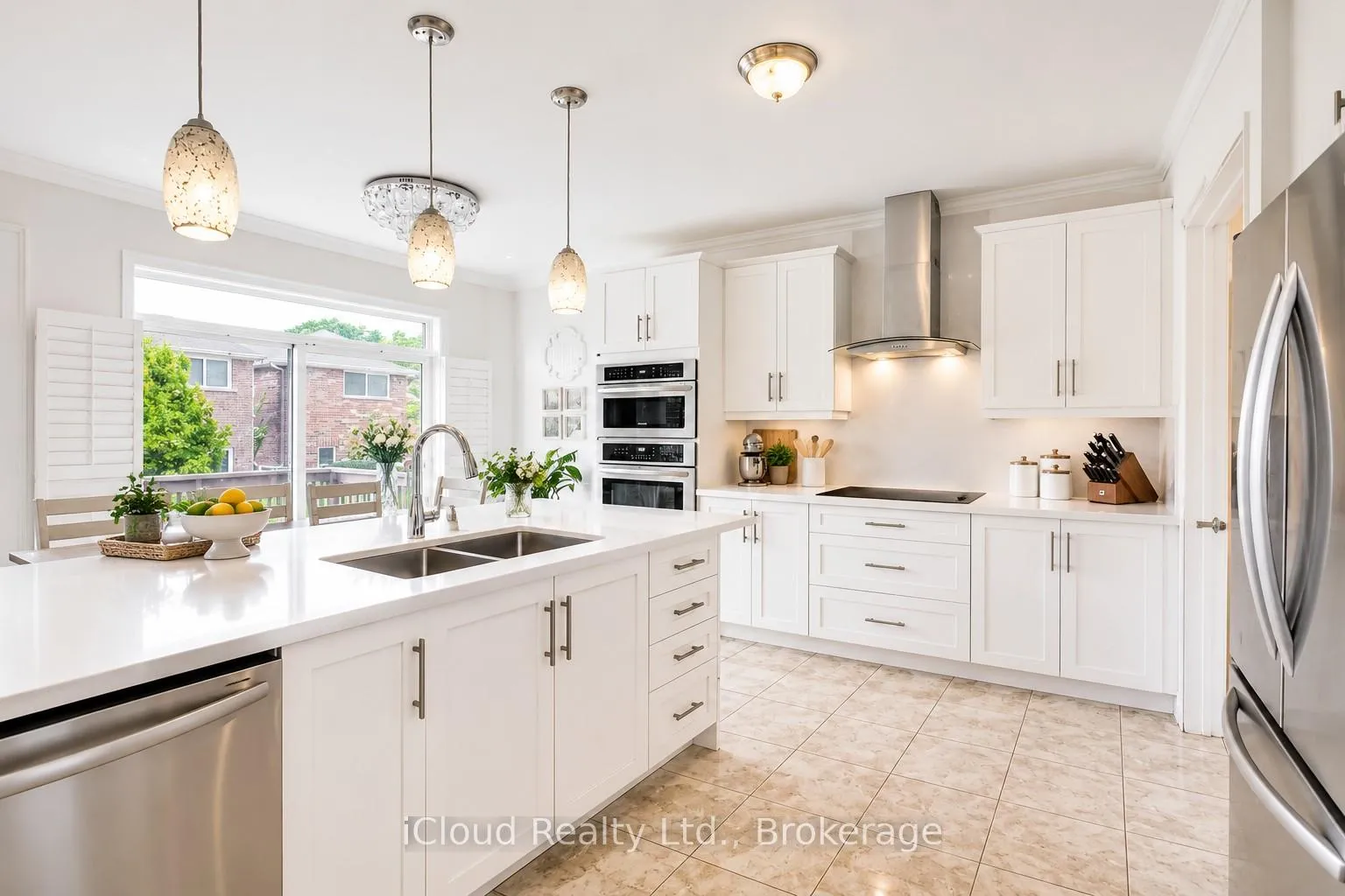 Photo 2 of 1013 McCuaig Drive, Milton, Clarke — HOMEH