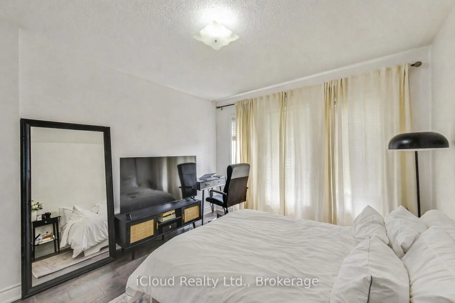 Photo 22 of 1013 McCuaig Drive, Milton, Clarke — HOMEH
