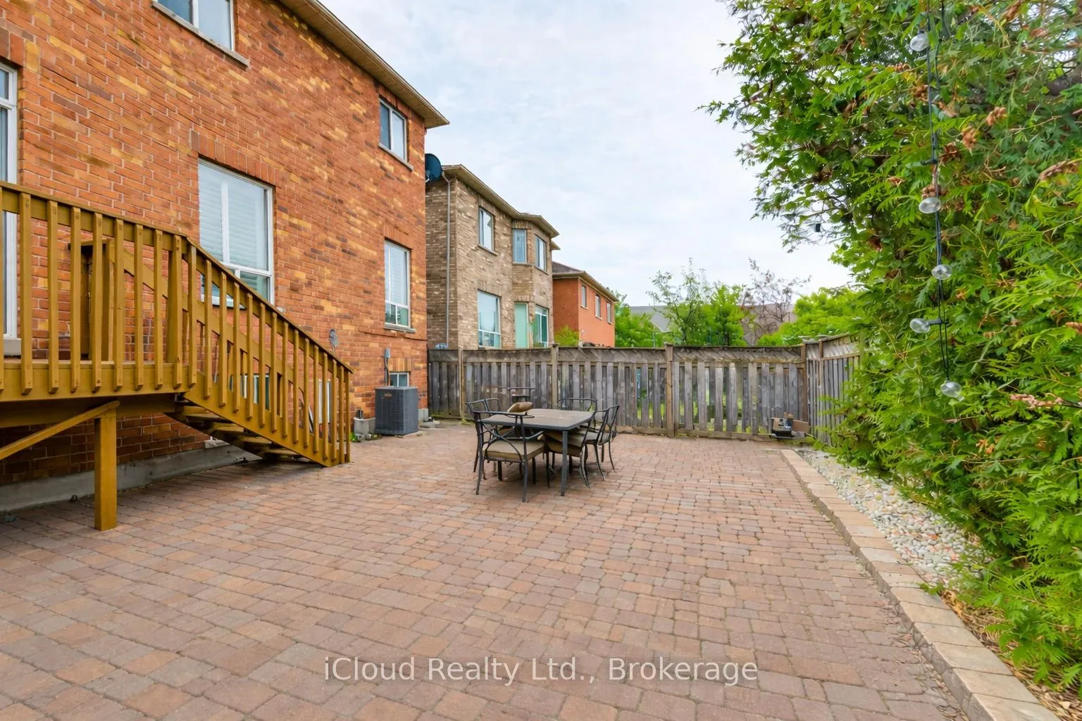 Photo 32 of 1013 McCuaig Drive, Milton, Clarke — HOMEH