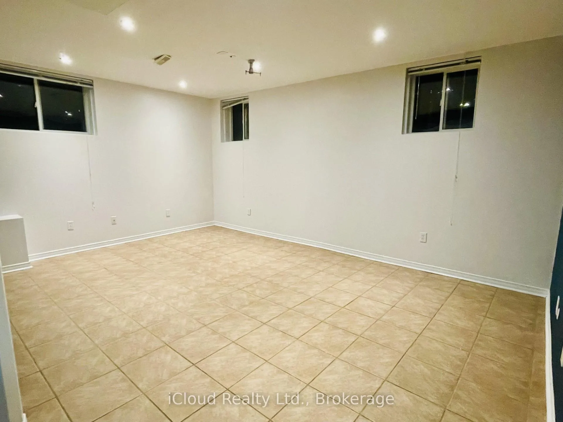 Photo 38 of 1013 McCuaig Drive, Milton, Clarke — HOMEH