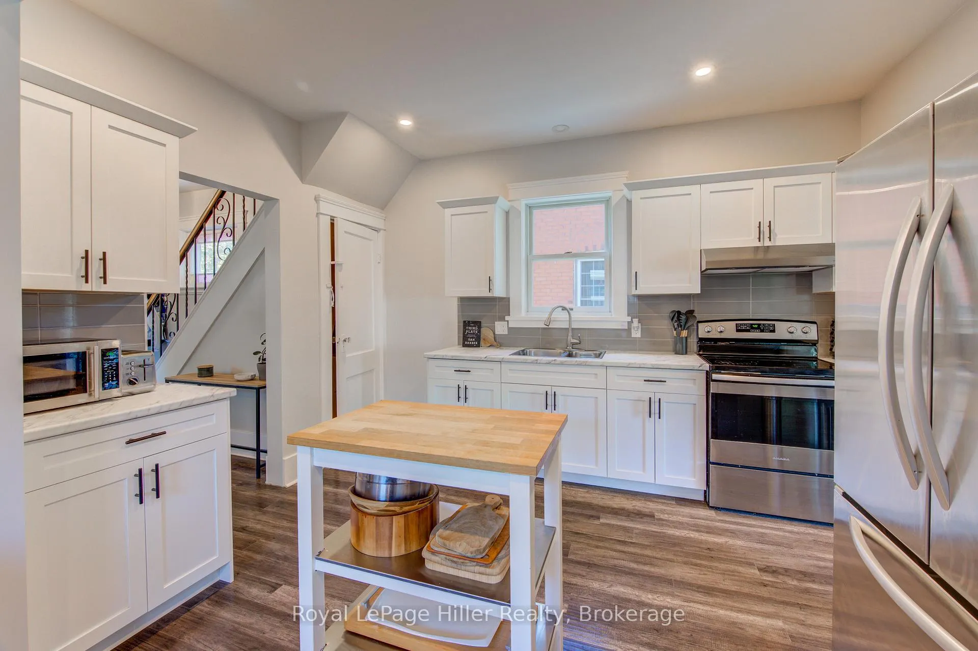 Photo 11 of 40 Cherry Street, Stratford — HOMEH
