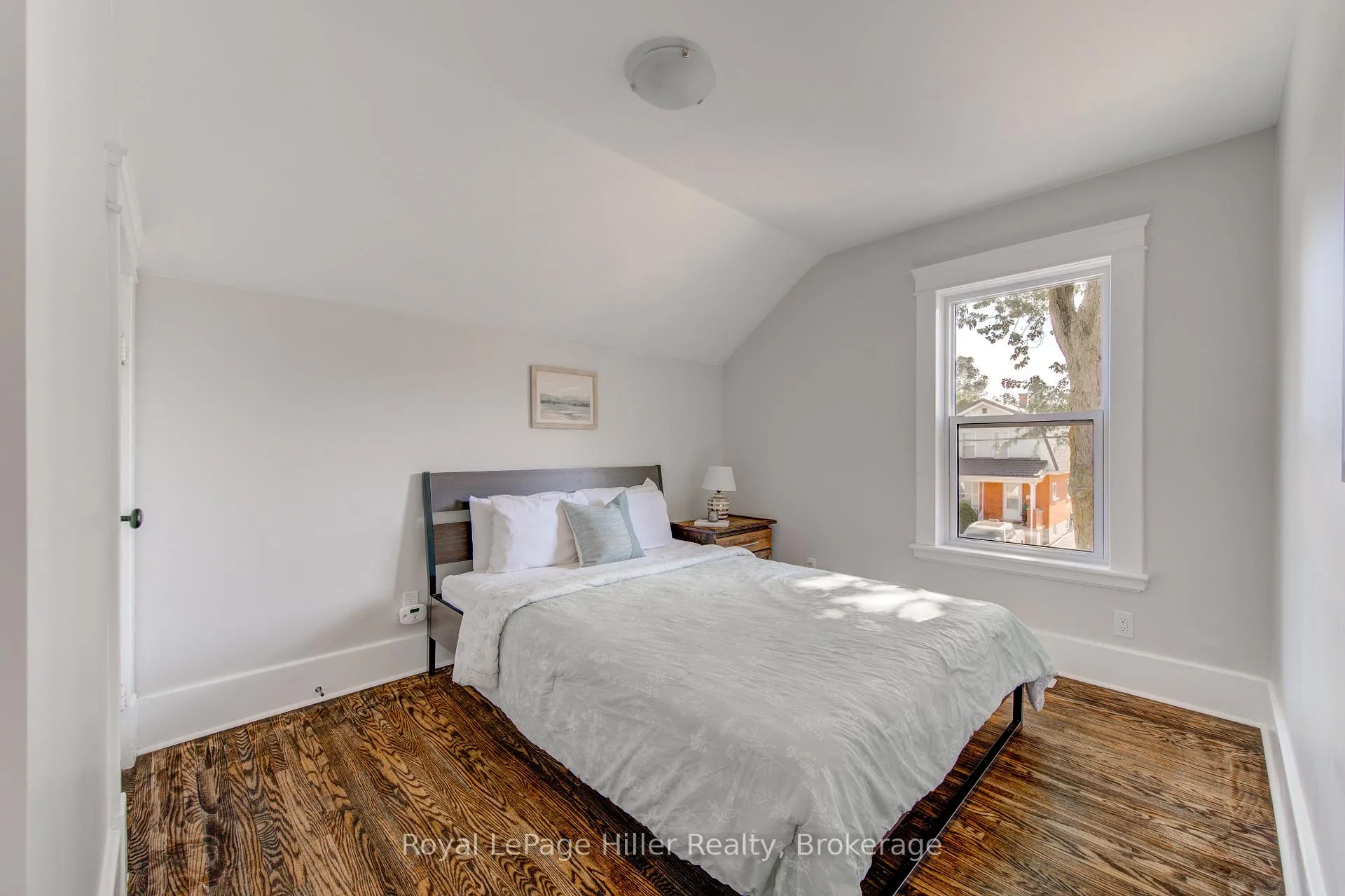 Photo 17 of 40 Cherry Street, Stratford — HOMEH