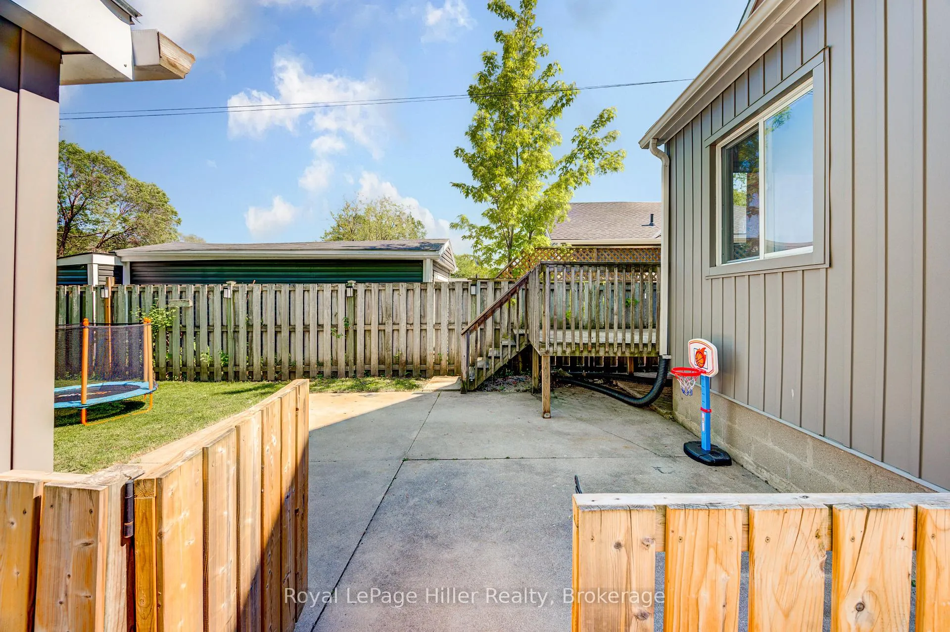 Photo 24 of 40 Cherry Street, Stratford — HOMEH