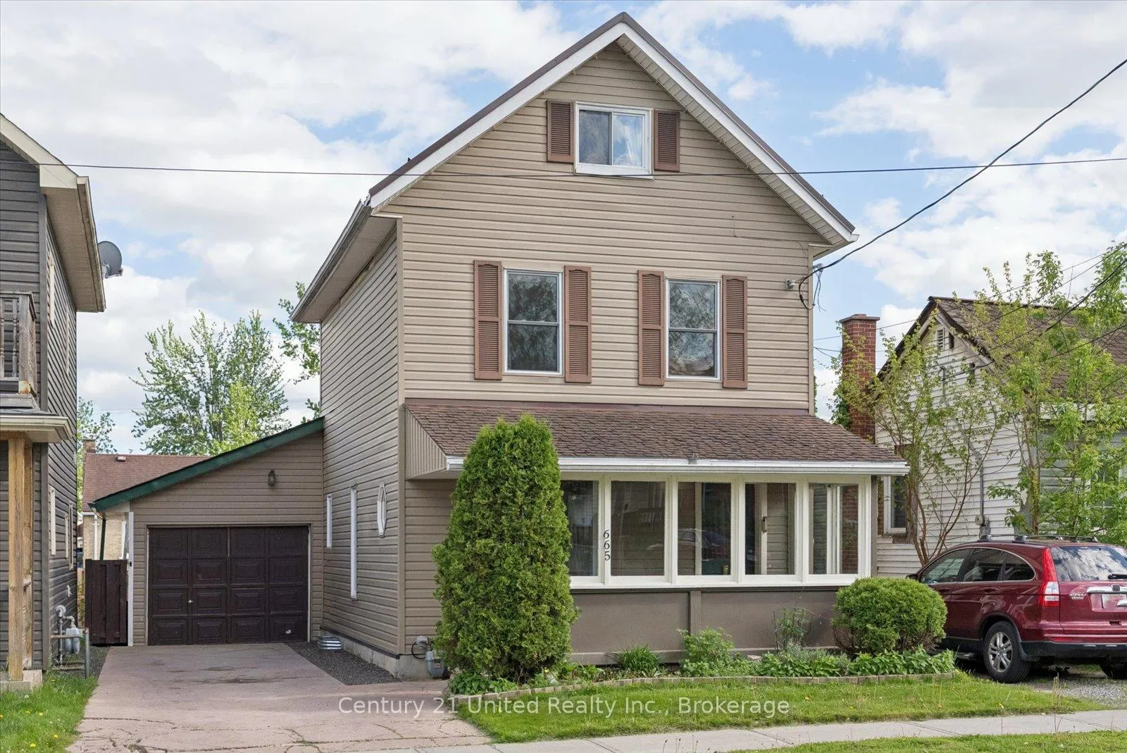 Photo 2 of 665 Frank Street, Peterborough, Otonabee Ward 1 — HOMEH