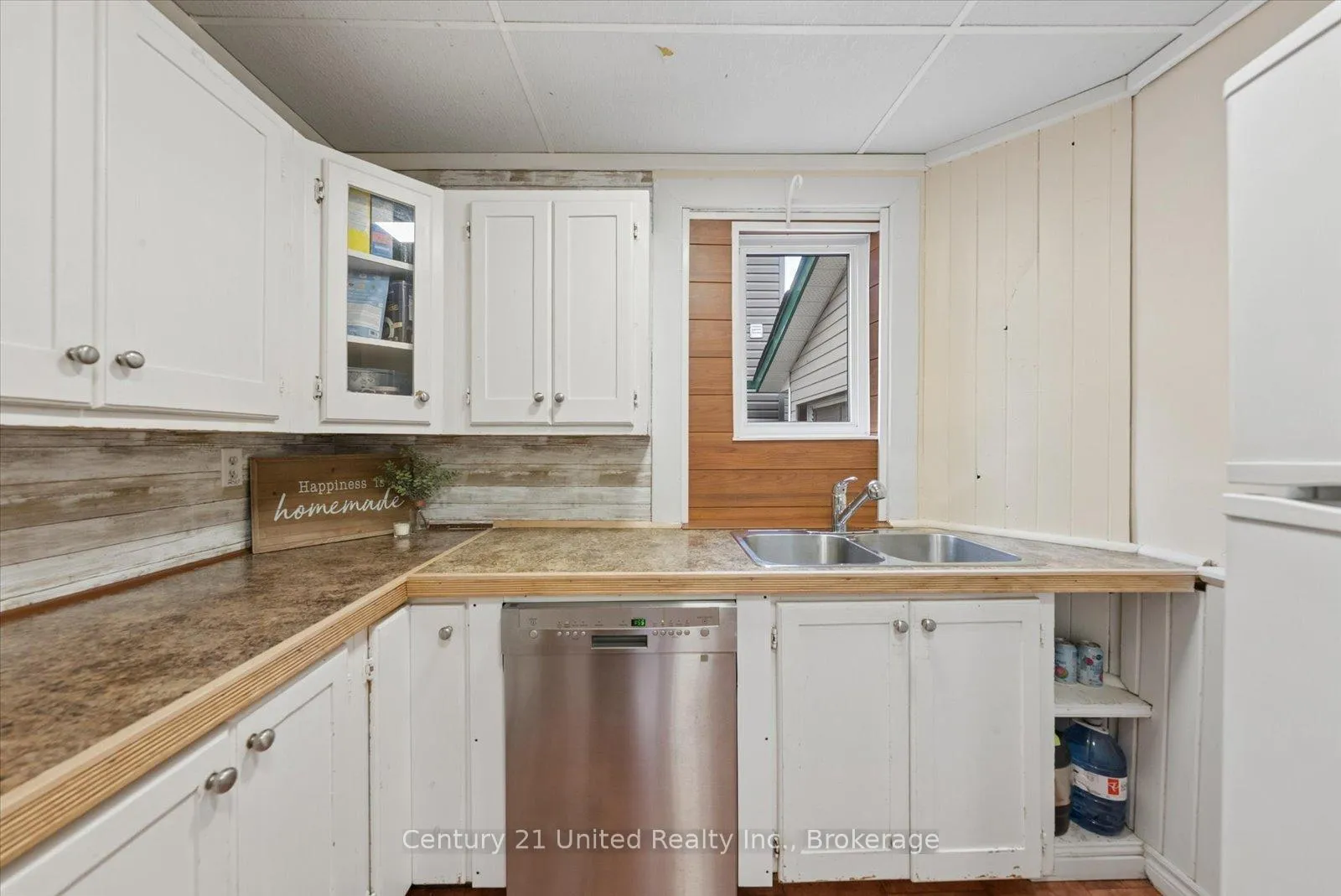 Photo 16 of 665 Frank Street, Peterborough, Otonabee Ward 1 — HOMEH