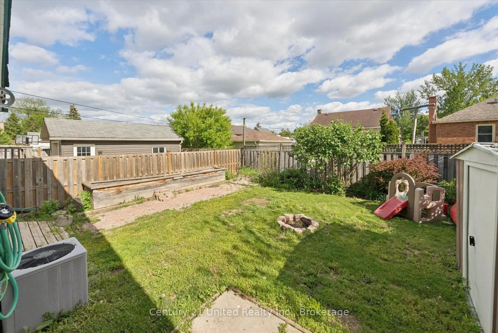 Photo 38 of 665 Frank Street, Peterborough, Otonabee Ward 1 — HOMEH