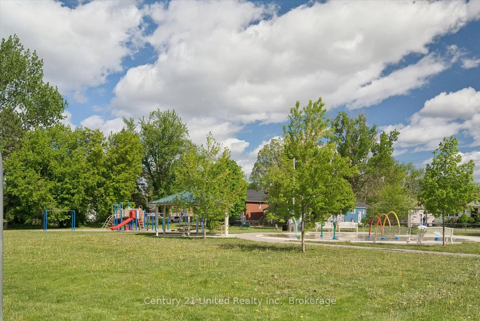 Photo 42 of 665 Frank Street, Peterborough, Otonabee Ward 1 — HOMEH
