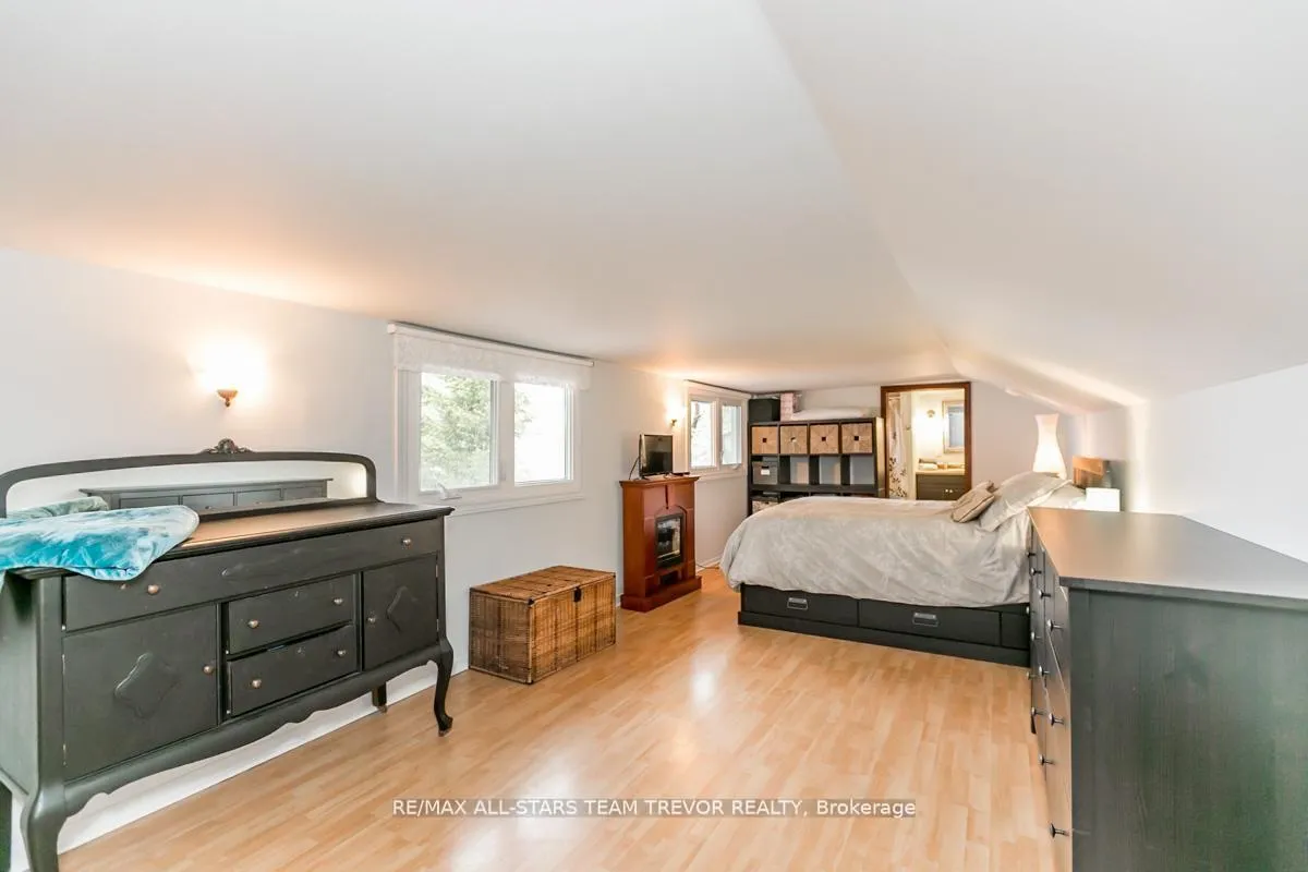 Photo 24 of 263 Pleasant Boulevard, Georgina, Keswick South — HOMEH