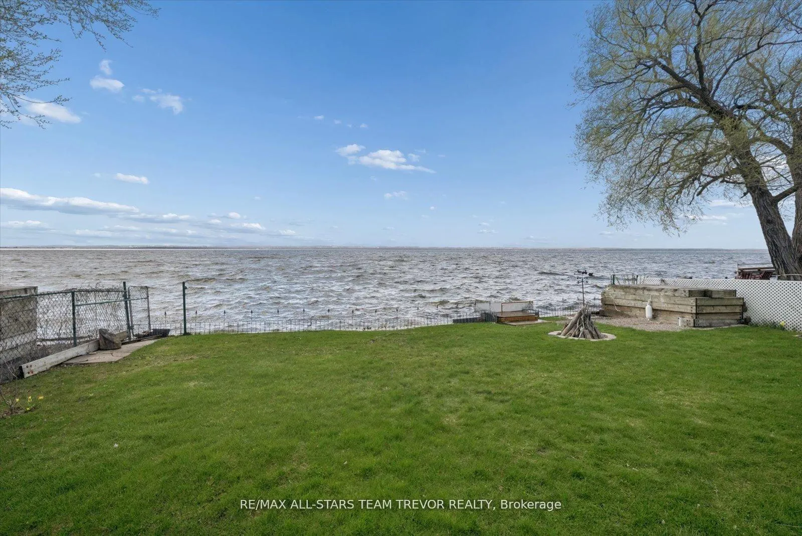 Photo 36 of 263 Pleasant Boulevard, Georgina, Keswick South — HOMEH