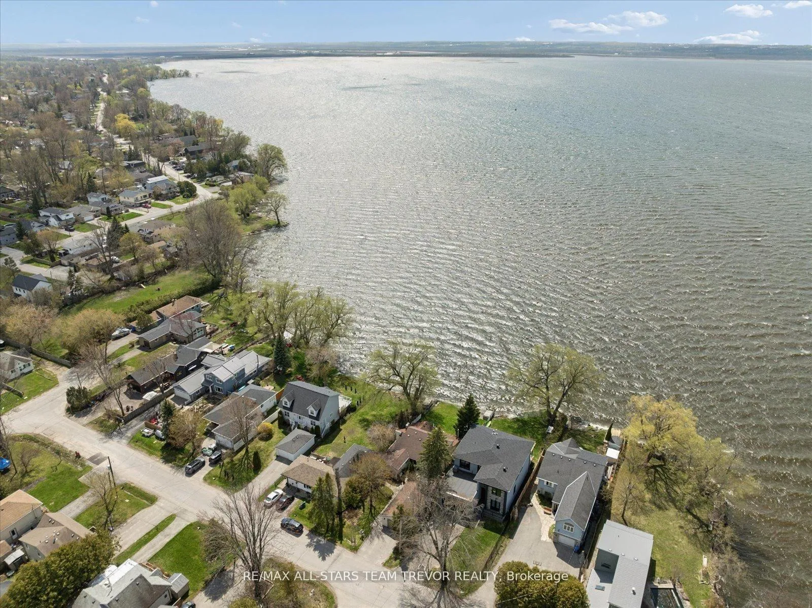 Photo 46 of 263 Pleasant Boulevard, Georgina, Keswick South — HOMEH