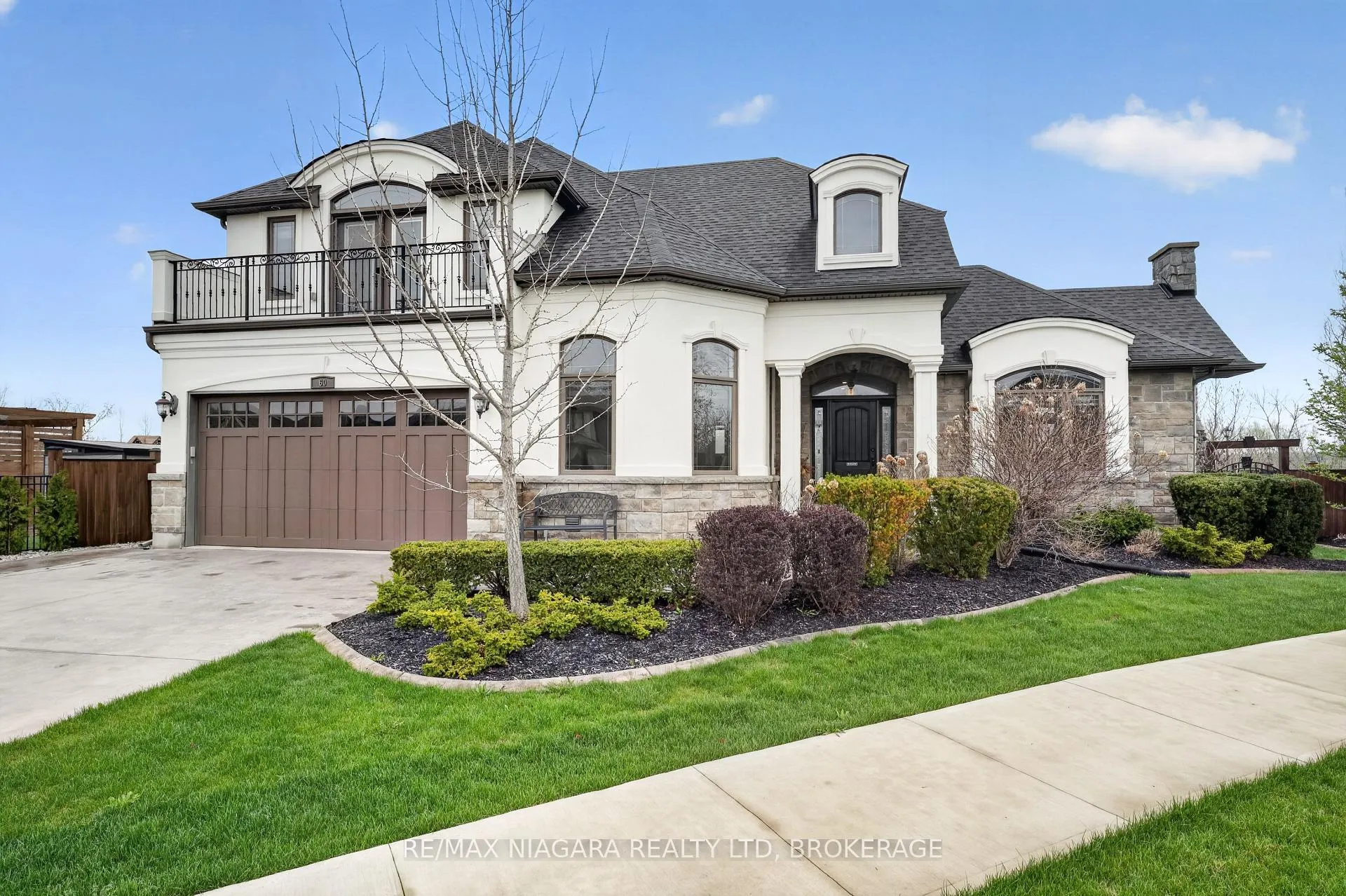 Photo 1 of 60 Mackenzie King Avenue, St. Catharines, Secord Woods — HOMEH