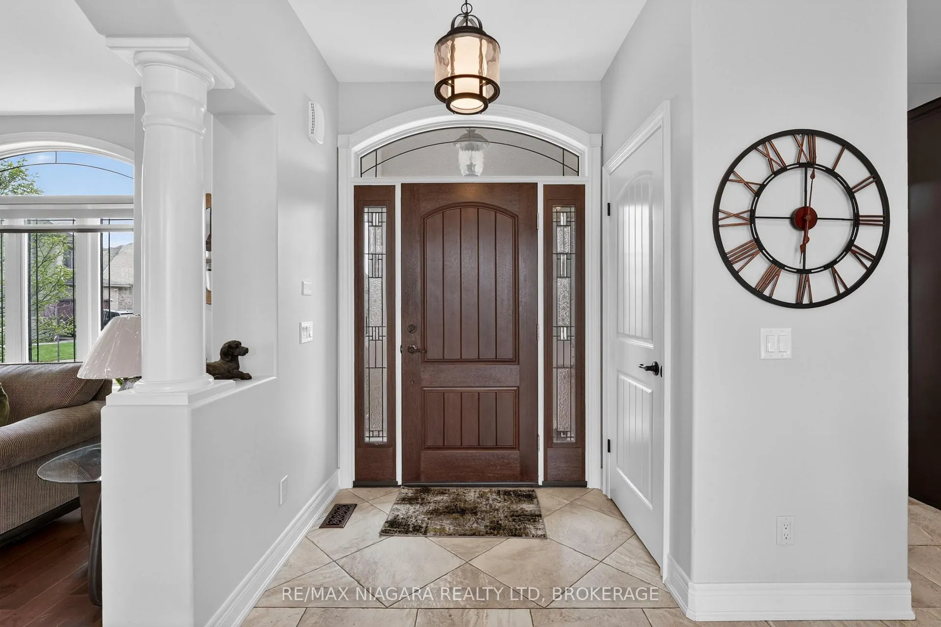 Photo 5 of 60 Mackenzie King Avenue, St. Catharines, Secord Woods — HOMEH