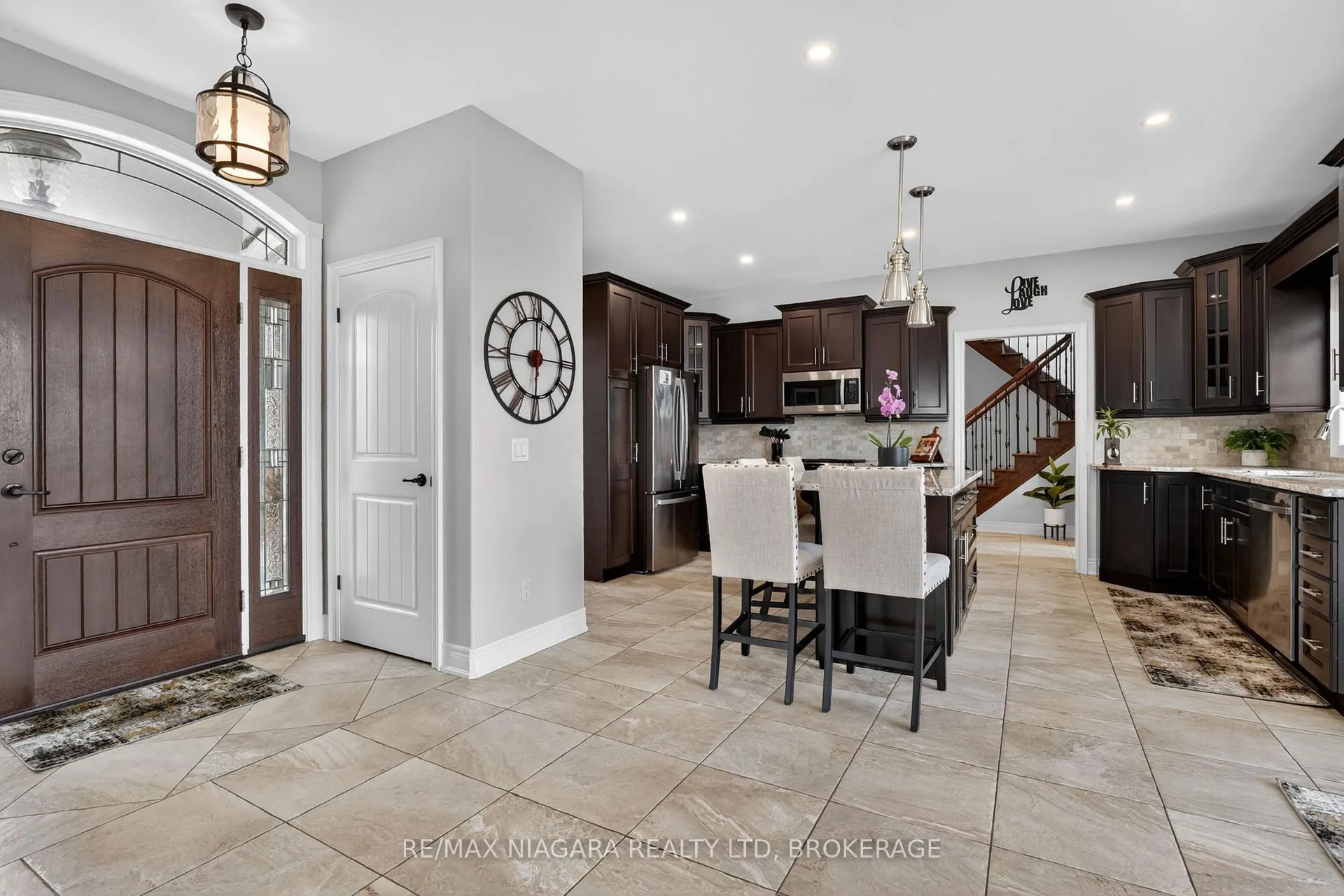 Photo 10 of 60 Mackenzie King Avenue, St. Catharines, Secord Woods — HOMEH