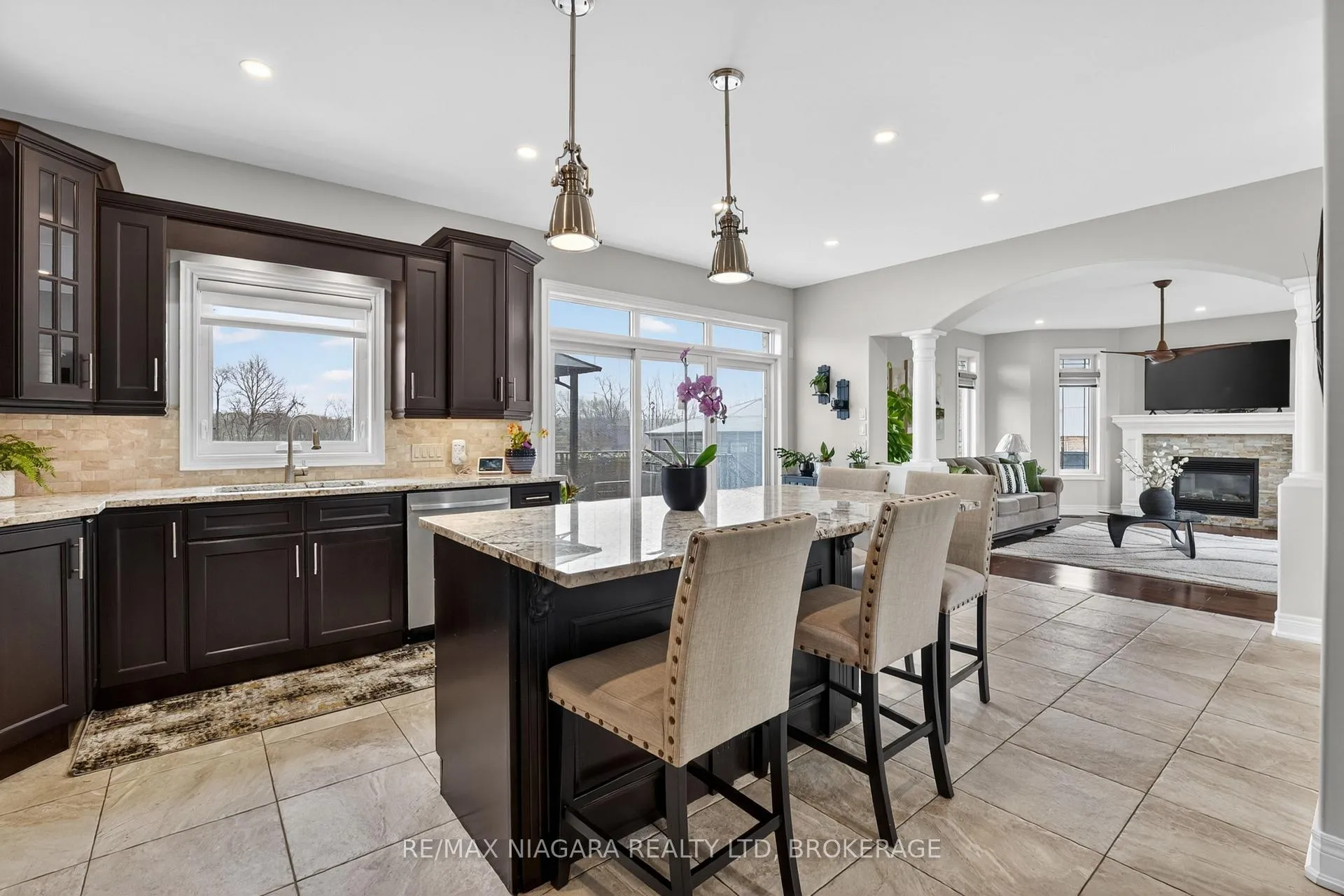 Photo 15 of 60 Mackenzie King Avenue, St. Catharines, Secord Woods — HOMEH