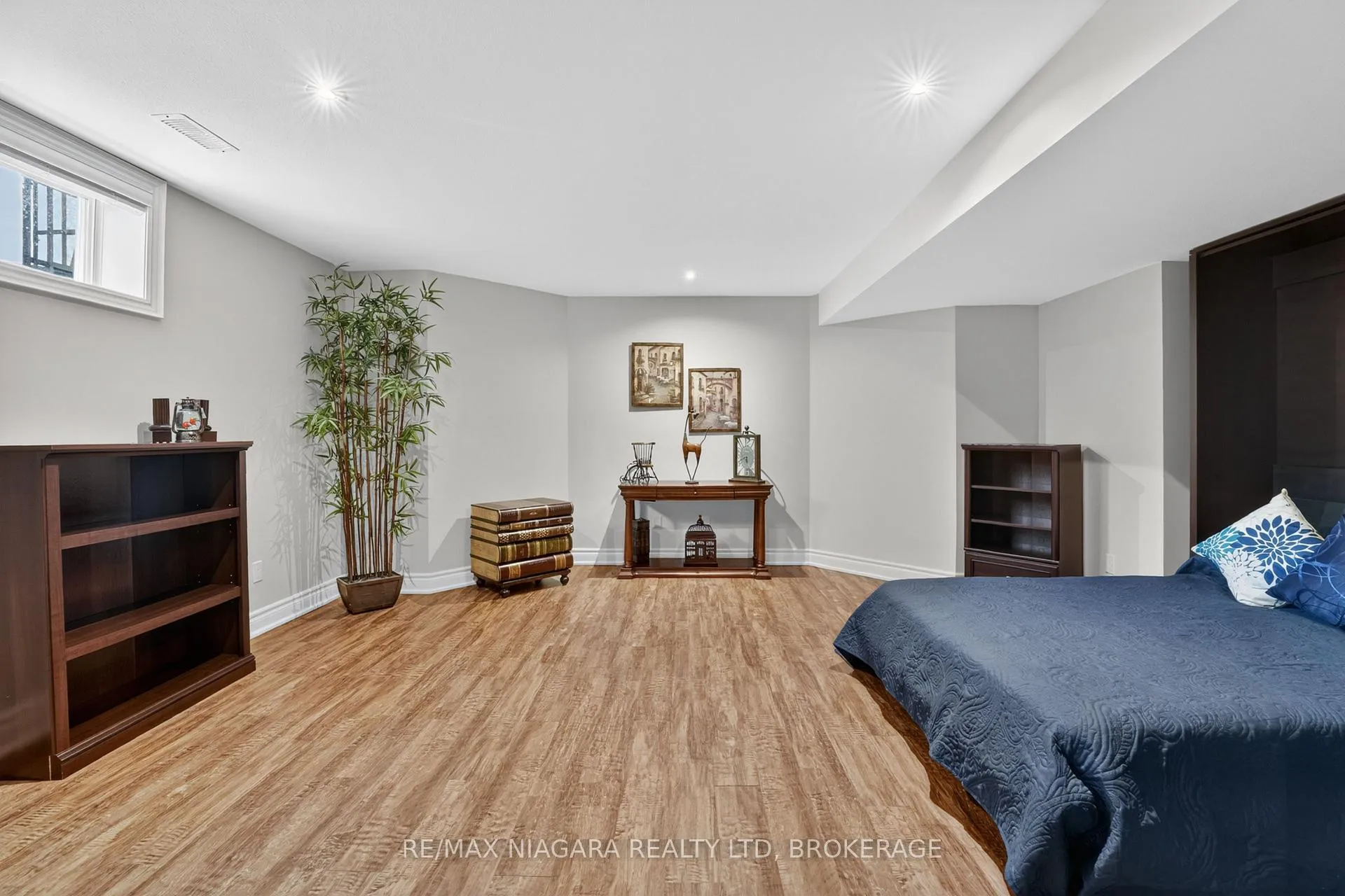 Photo 34 of 60 Mackenzie King Avenue, St. Catharines, Secord Woods — HOMEH